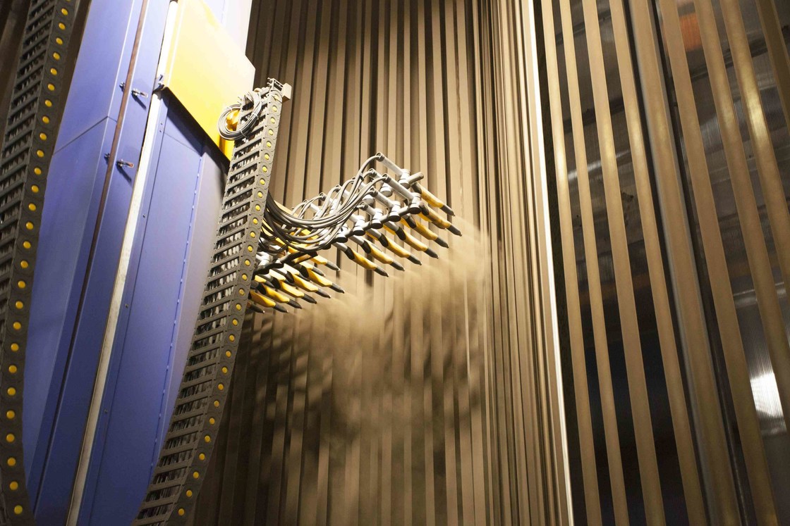 Equipment Metal Tank Body Vertical Powder Coating Line For Aluminium Profile